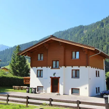 Amade Chalet